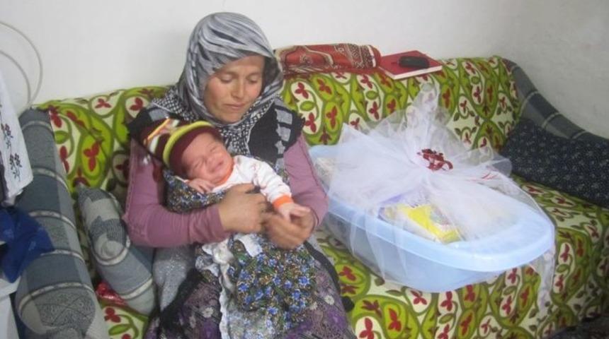 Uğurludağ Kaymakamlığı'ndan Yeni Doğan Ihtiyaç Sepeti