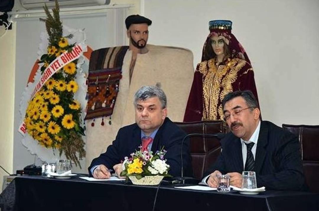 Balıkesir'de, "koyun Yetiştiriciliği Ve S&uuml;r&uuml; Y&ouml;netimi" Paneli D&uuml;zenlendi