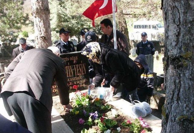 Şehit Yesin Kabri Başında Anıldı 1