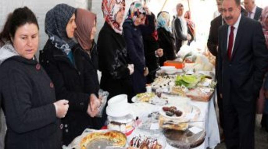 Kur&rsquo;an Kursu &Ouml;ğrencilerinden Suriyeliler Yararına Kermes