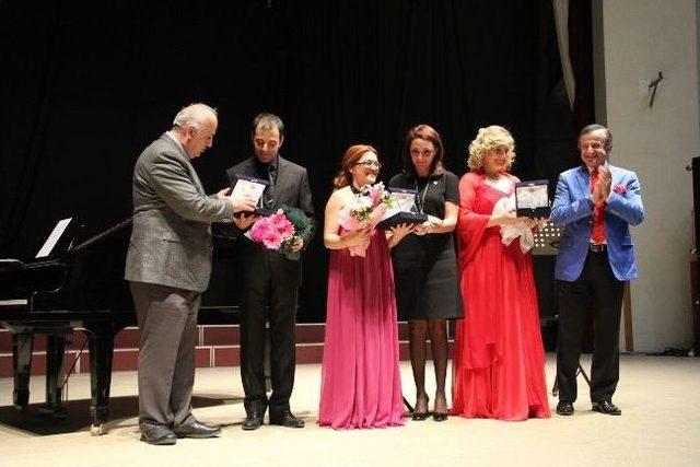 Trabzon&rsquo;da &lsquo;t&uuml;rk&uuml;ler Ve Aryalarla&rsquo; Unutulmaz Bir Gece 3