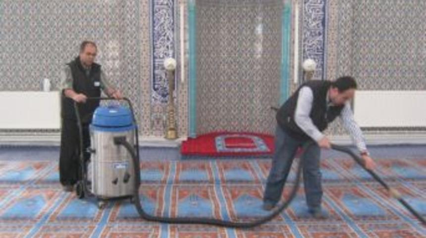 Akmeşe&rsquo;de Camiler Temizlendi