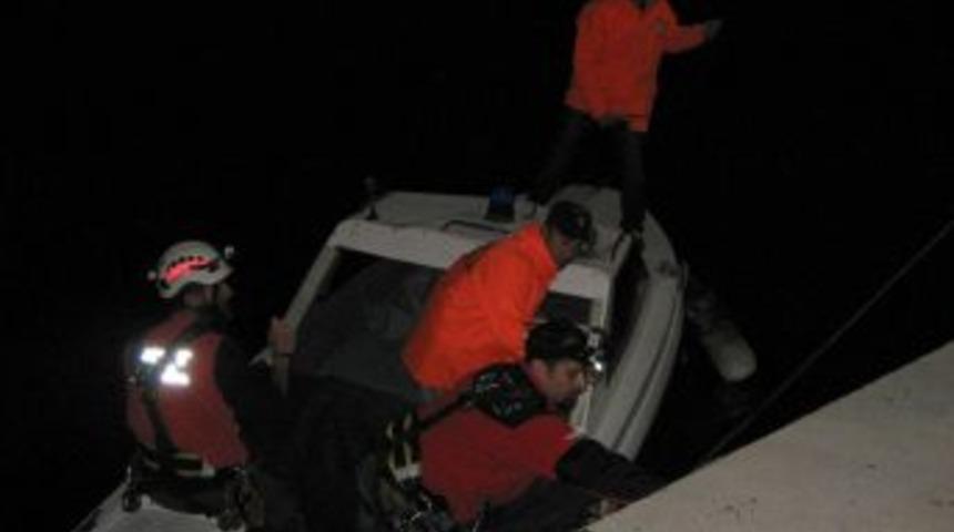 U&ccedil;uruma D&uuml;şen Hırsızlık Zanlısını Kurtarmak I&ccedil;in Ekipler Seferber Oldu