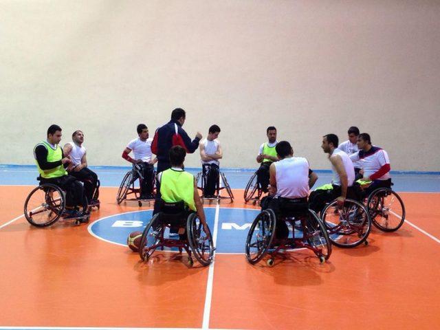 Batman Bedensel Engelliler Tekerlekli Basketbol Takımı Muş Maçına Hazır 1