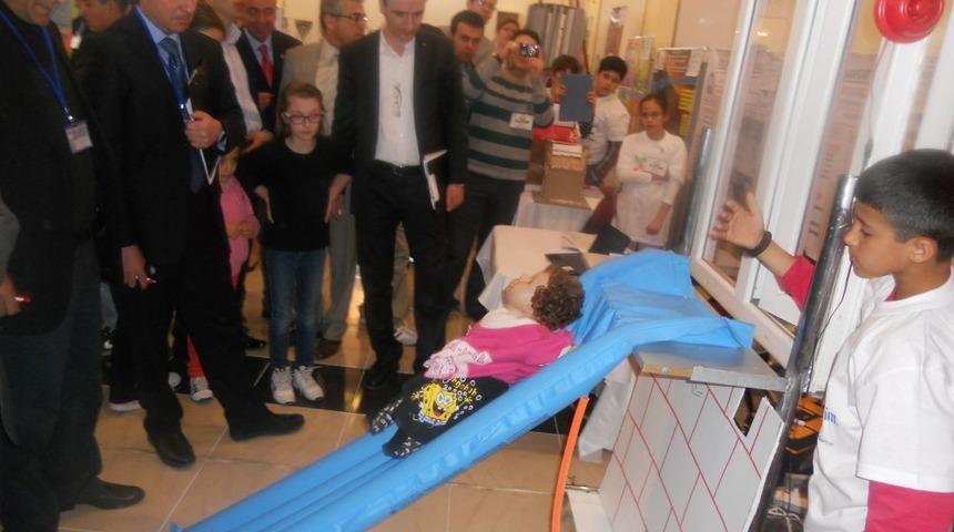 Manavgat Koleji'nin 'Yangın Anında Binayı G&uuml;venli Terk Projesi' Birinci Oldu