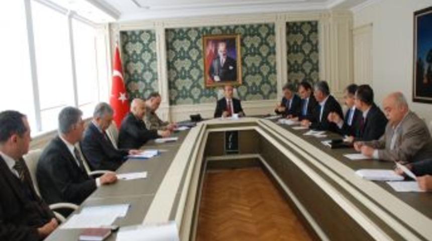 Karayolları Trafik G&uuml;venliği Masaya Yatırıldı