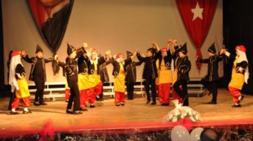 İlk&ouml;ğretim &Ouml;ğrencilerinin &lsquo;okuma Şenliği&rsquo; B&uuml;y&uuml;k Beğeni Topladı