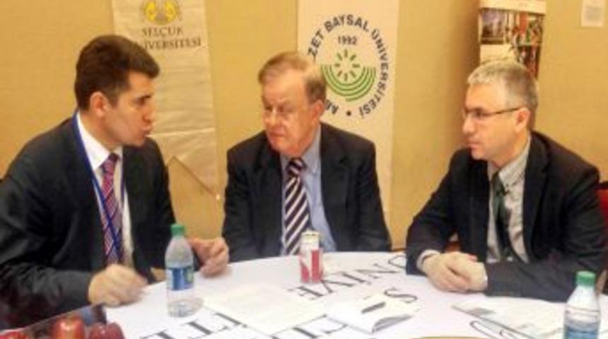 Sel&ccedil;uk &Uuml;niversitesi ABD'ye Tersine Beyin Seferine &Ccedil;ıktı
