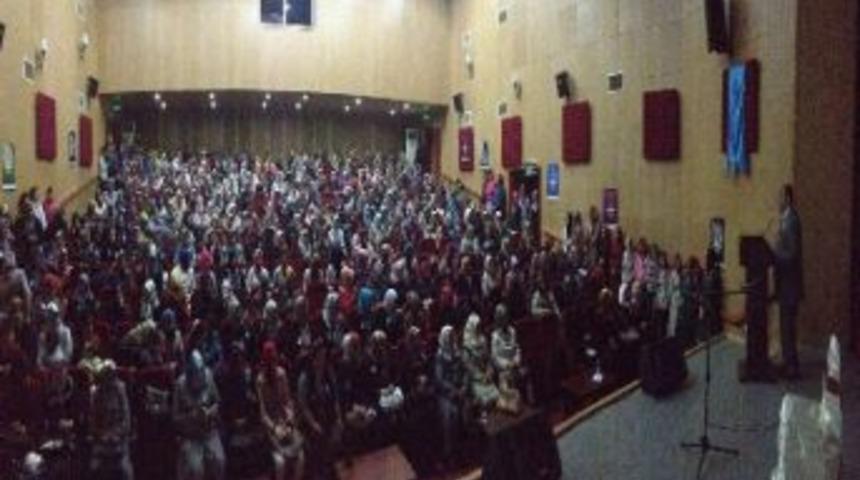Bayanlara Y&ouml;nelik Kutlu Doğum Programı