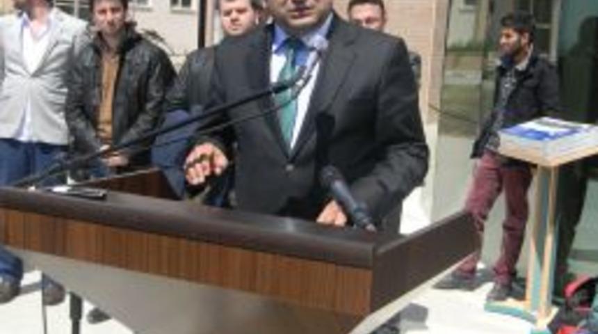 Biga İktisadi Ve İdari Bilimler Fak&uuml;ltesi K&uuml;t&uuml;phanesi Hizmete Girdi