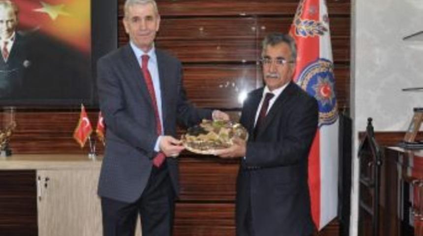 Emniyet M&uuml;d&uuml;r&uuml; Bilici'ye Teşekk&uuml;r Ziyareti