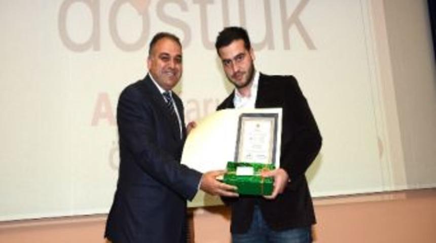 Anı Yarışmasında Dereceye Girenler &Ouml;d&uuml;llerini Aldı