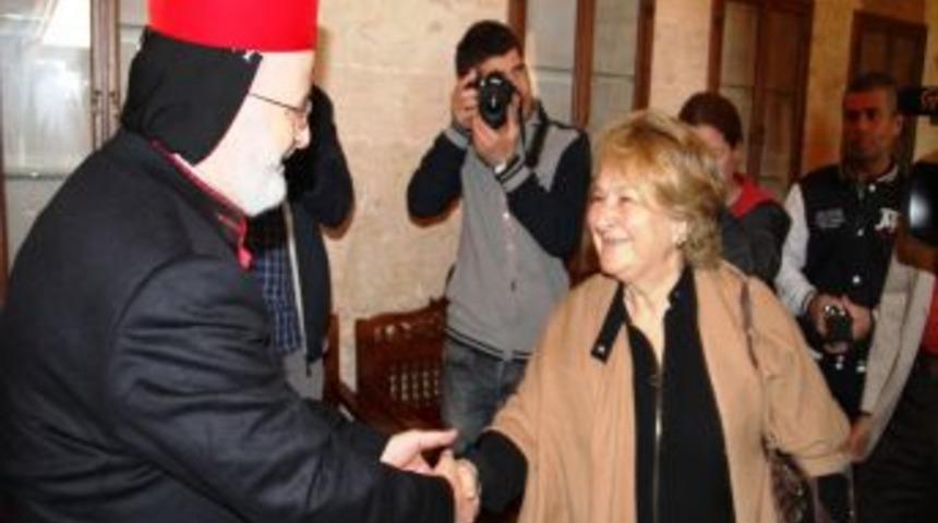 Metropolit &Ouml;zmen: &Ccedil;&ouml;z&uuml;m S&uuml;recinde B&ouml;lgedeki Faili Me&ccedil;hullerde Aydınlatılmalı