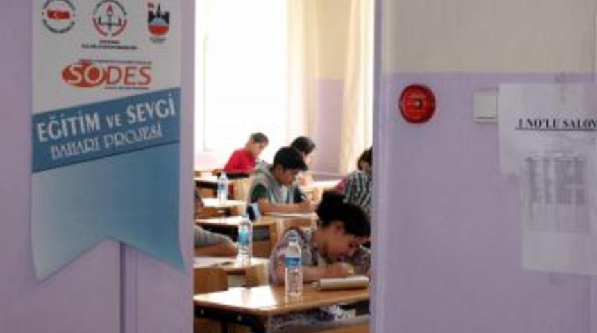 Diyarbakırlı Minikler Peygamber Efendimiz I&ccedil;in Ter D&ouml;kt&uuml;