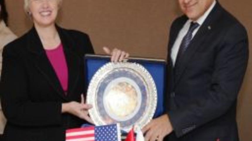 Houston&rsquo;dan T&uuml;rkiye&rsquo;ye &rsquo;kolay Ticaret&rsquo; Vaadi