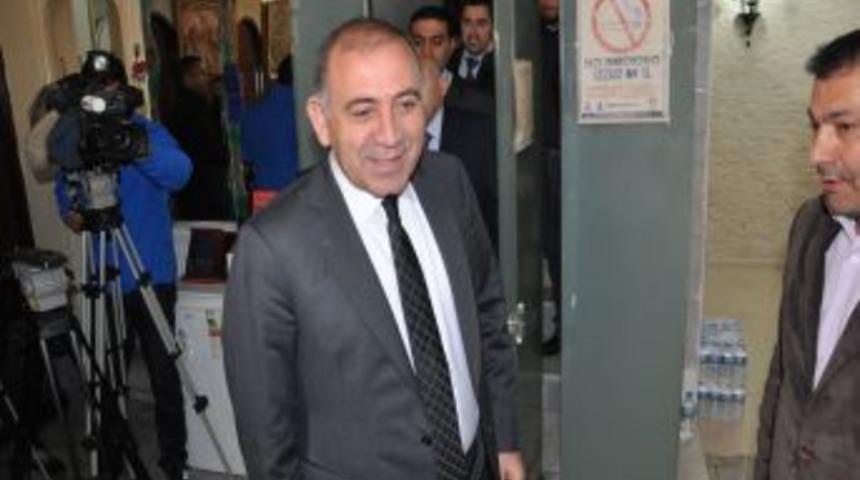 Tuvalet&ccedil;iler, Işletmelerinin Belediyeye Devredilmesini Istemiyor