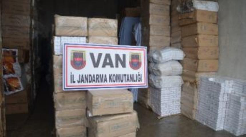 Jandarmadan Ka&ccedil;ak Sigara, &Ccedil;ay Ve Akaryakıt Operasyonu