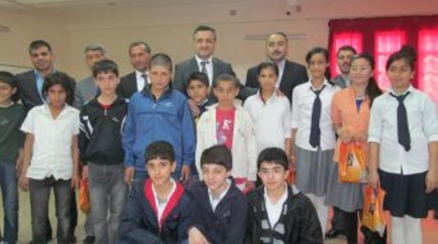 Gaziantep Cahit Nakıboğlu Koleji Derik&rsquo;teki Kardeşleri Ile Buluştu