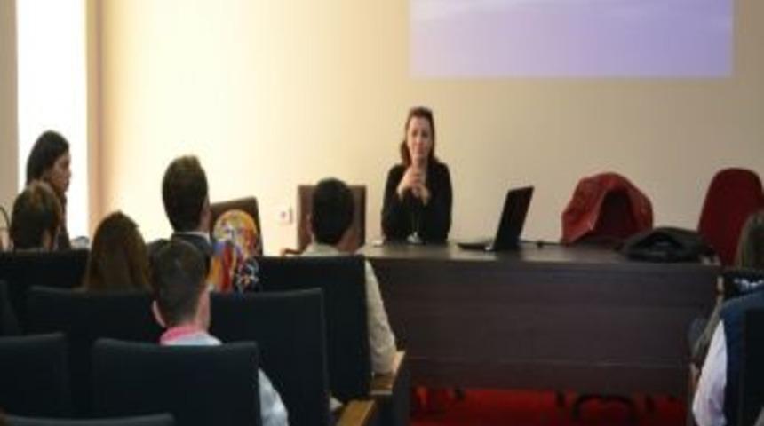 Didim&rsquo;de &Uuml;niversiteliler Atık Yağ Konusunda Bilgilendirildi