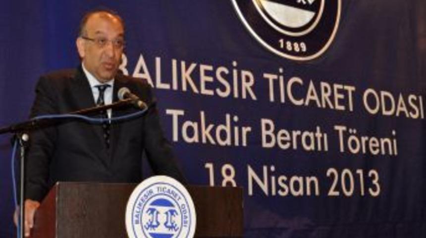 Balıkesir Ticaret Odası 343 &Uuml;yesine Takdir Beratı Verdi