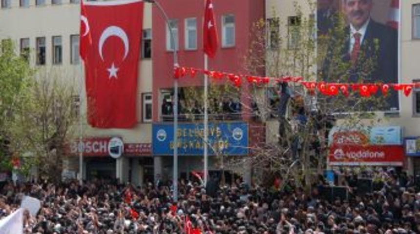 Cumhurbaşkanı G&uuml;l: Memleketimizde G&uuml;zel Şeyler Oluyor