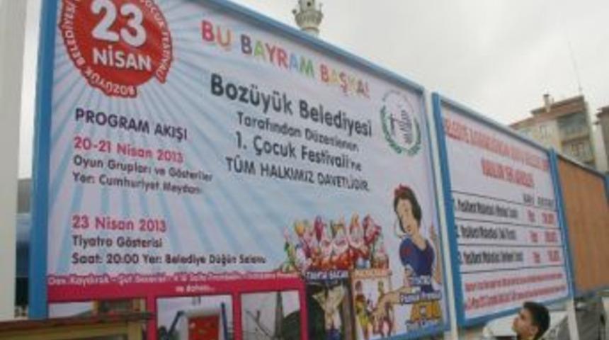 Boz&uuml;y&uuml;k&rsquo;e Yeni Bılboardlar