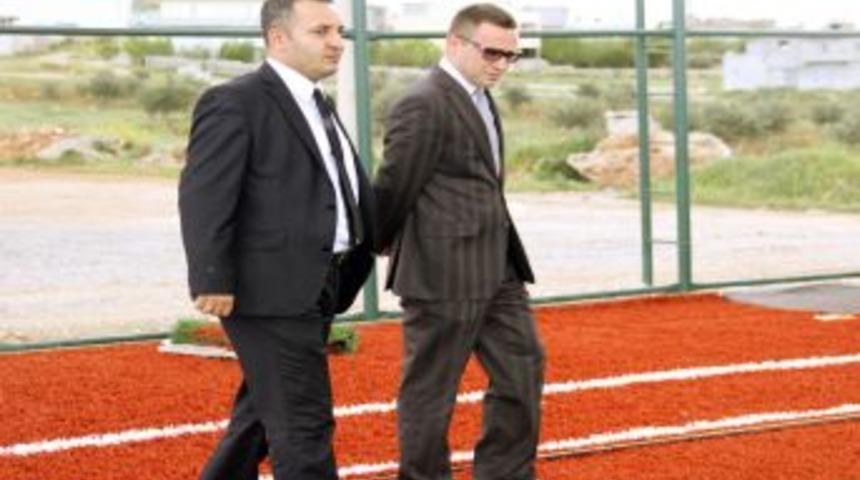 Şanlıurfa'nın Il&ccedil;eleri Sentetik &Ccedil;im Sahaya Kavuşuyor