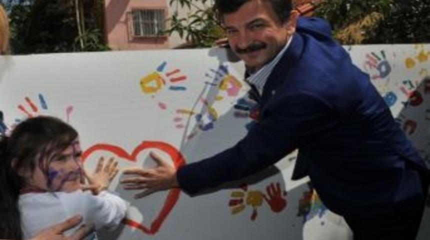 Başkan Tatı, Doğum G&uuml;n&uuml;n&uuml; &Ccedil;ocuklarla Kutladı