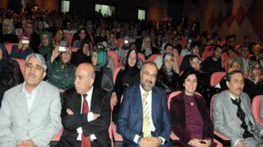 Bursa M&uuml;ft&uuml;s&uuml; Ay: D&uuml;nya Muhammedi Şefkate Muhta&ccedil;