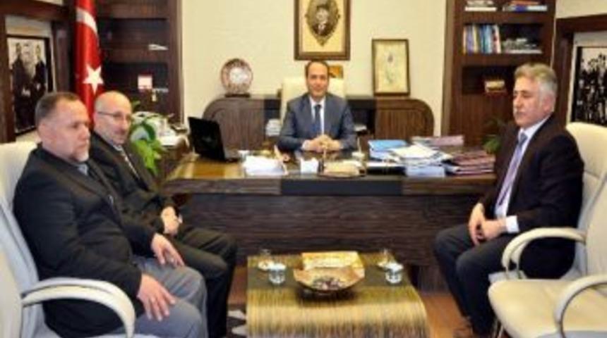 İşkur İl M&uuml;d&uuml;r&uuml; Soysal, Kaymakam Demiral&rsquo;i Ziyaret Etti