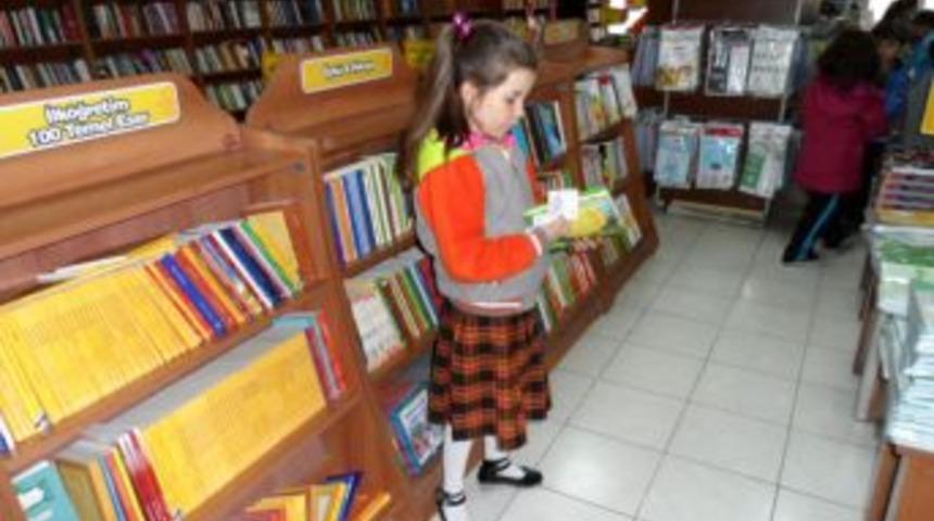 Mini Mini Birler Kitap Alışverişine &Ccedil;ıktı
