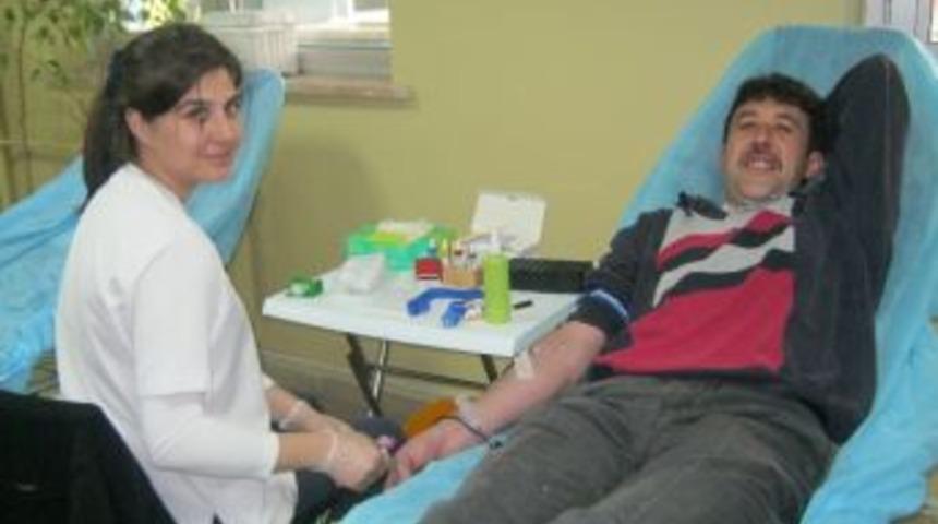 Menderes Anadolu Lisesi&rsquo;nden Duyarlılık &Ouml;rneği