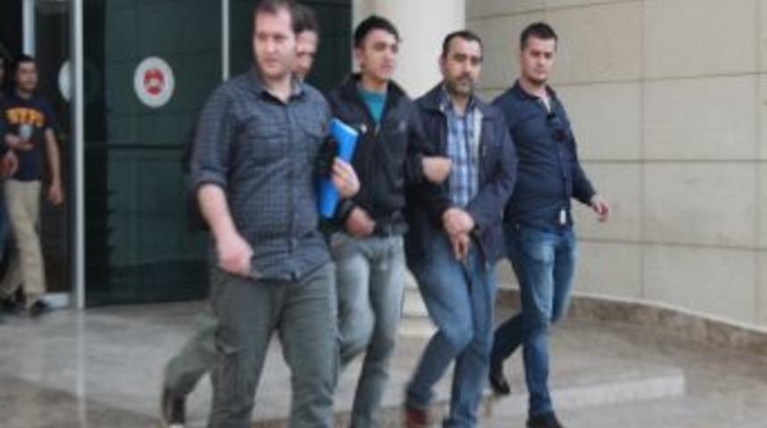 Cizre&rsquo;de Kasa Hırsızlığı Yapan 4 Kişiden 3&rsquo;&uuml; Tutuklandı