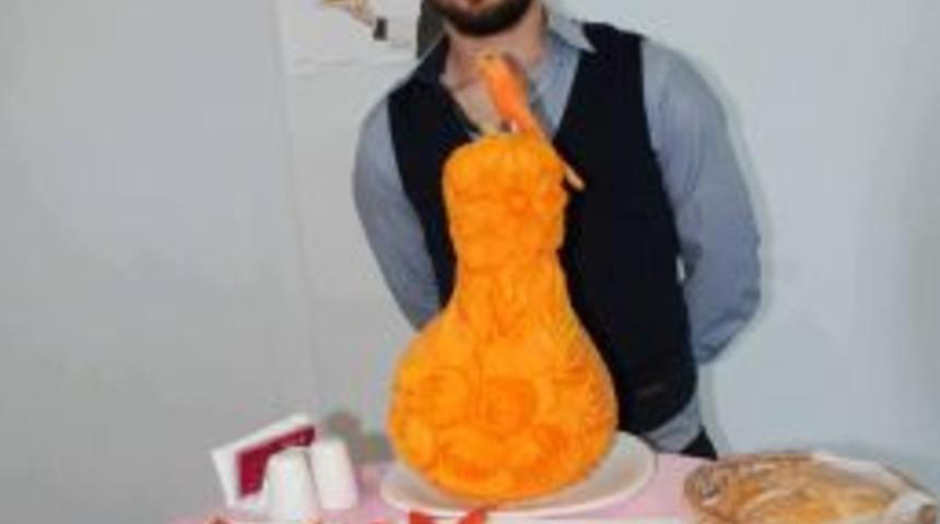 MK&Uuml; &Ouml;ğrencileri Yemek Yarışmasında Parmak Isırttı