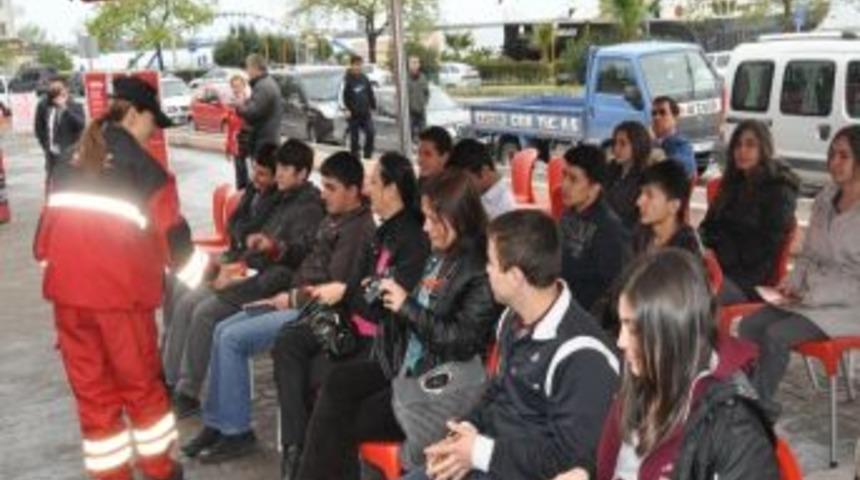 Akut`un Deprem Tır&rsquo;ı Kdz. Ereğli&rsquo;de