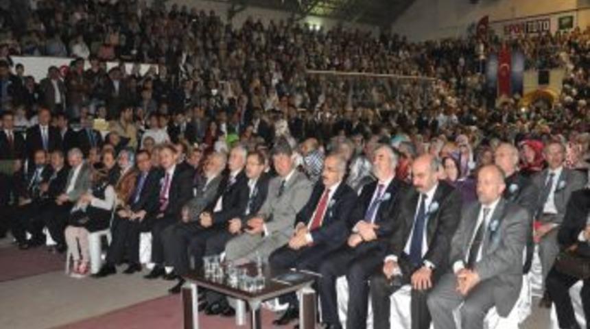 Edirne'de Kutlu Doğum Coşkusu Salona Sığmadı