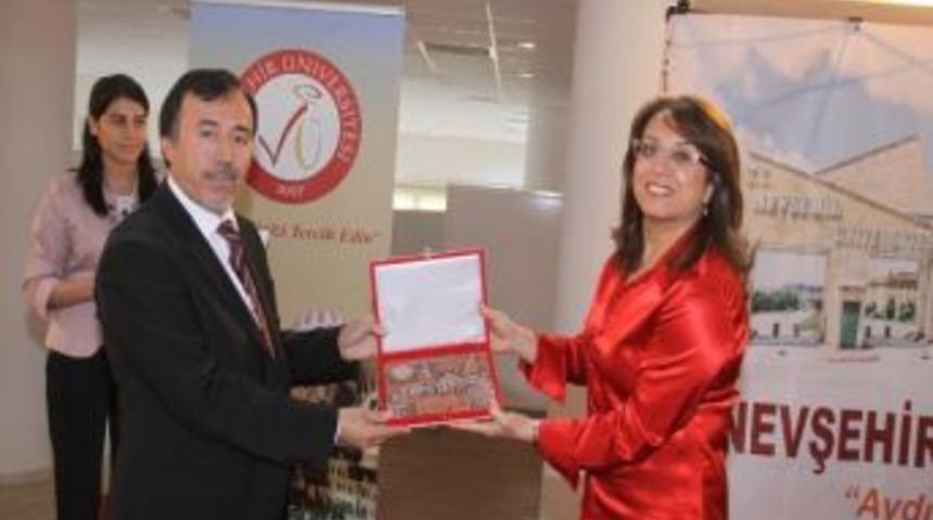 Ne&uuml;&rsquo;de &ldquo;istiklal Marşımızı Anlamak&rdquo; Konulu Konferans