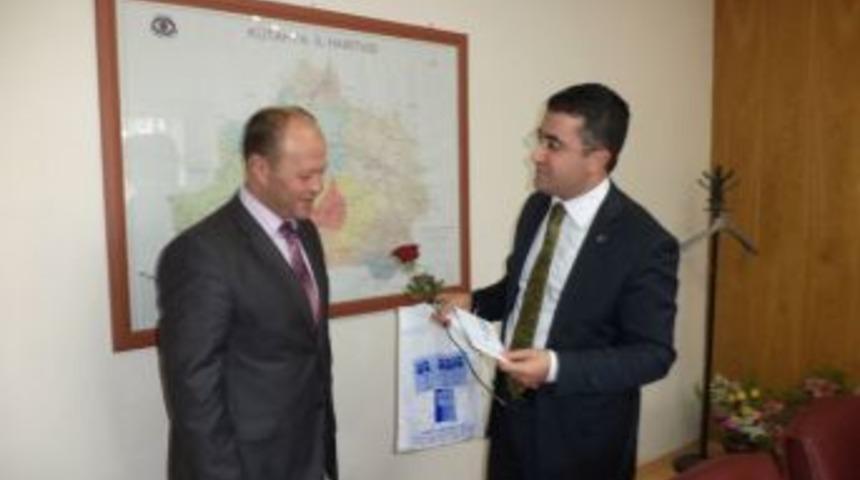 Kutlu Doğum G&uuml;l&uuml; Dağıtıldı