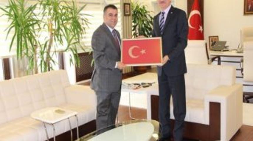 Aksoy'dan Vali Savur'a Ziyaret