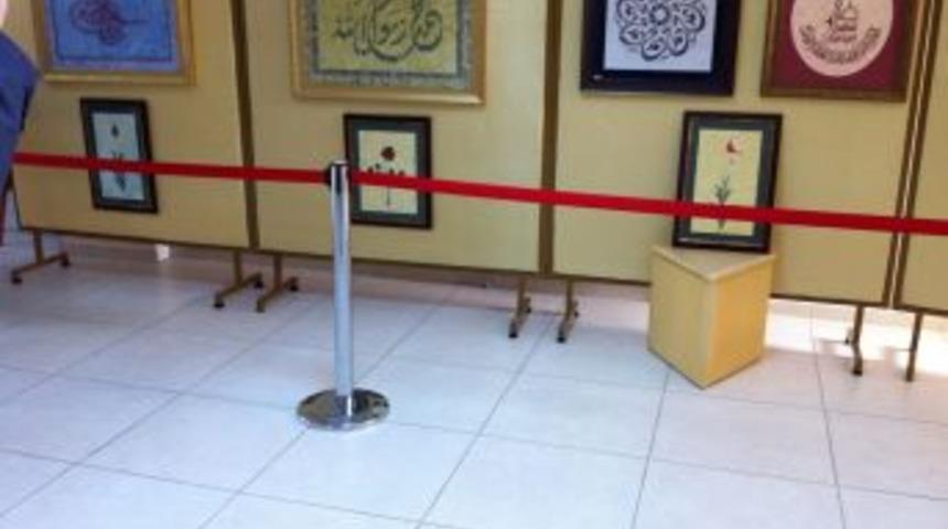 Karamercan İmam Hatip Okulu'ndan 'Kırk Hadis' Sergisi