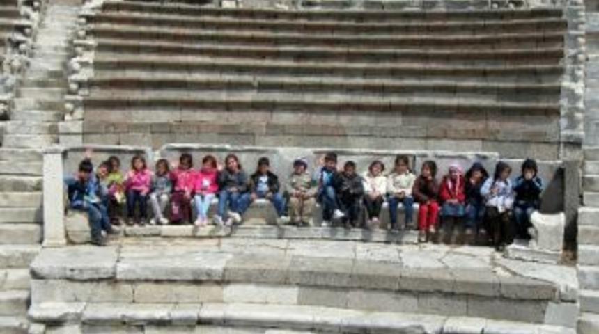 Bergama&rsquo;da &Ouml;ğrencilere Unesco Eğitimi