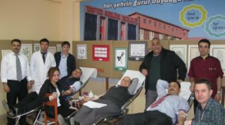 Yavuz Selim Koleji'nde Kan Bağışı Kampanyası D&uuml;zenlendi