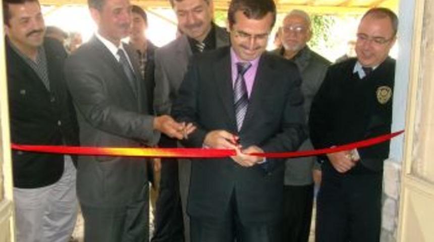 Ev Hanımları, Ihtiya&ccedil; Sahibi &Ouml;ğrenciler Yararına Kermes D&uuml;zenledi