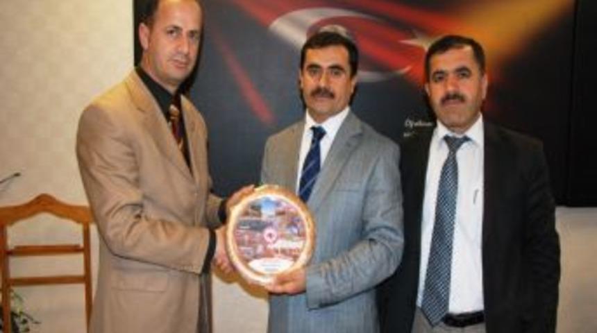 Şehit Aileleri Yardımlaşma Ve Dayanışma Derneğinden İlci&rsquo;ye Plaket