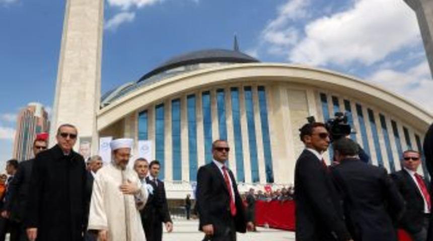 Diyanet İşleri Başkanlığı Ahmet Hamdi Akseki Camii A&ccedil;ıldı