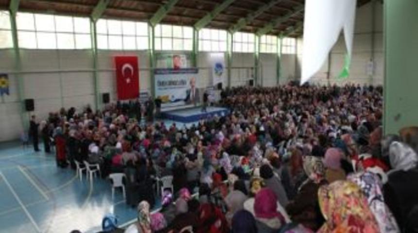 D&ouml;ngeloğlu, Asr-ı Saadette Kadın Ve Aile Hayatı Konulu Konferansını Ger&ccedil;ekleştirdi