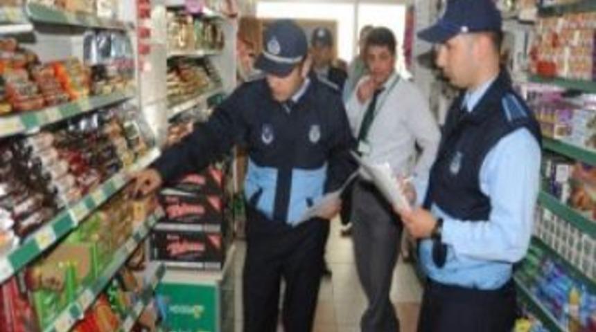 Belediye alışveriş marketlerini denetledi