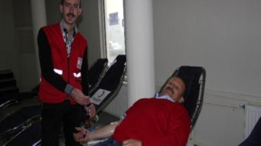 Giresun&rsquo;da Kutlu Doğum Haftası'nda Kan Bağışı Kampanyası