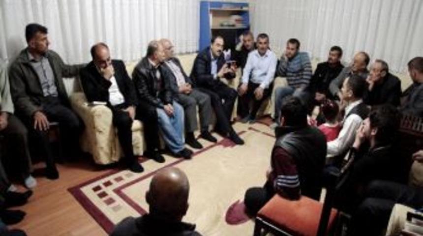 Başkan Ayaz Ev Toplantılarını S&uuml;rd&uuml;r&uuml;yor