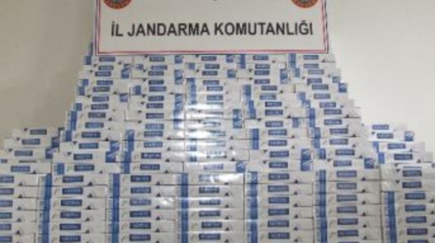 Benzin Deposunda Bin 80 Paket Ka&ccedil;ak Sigara